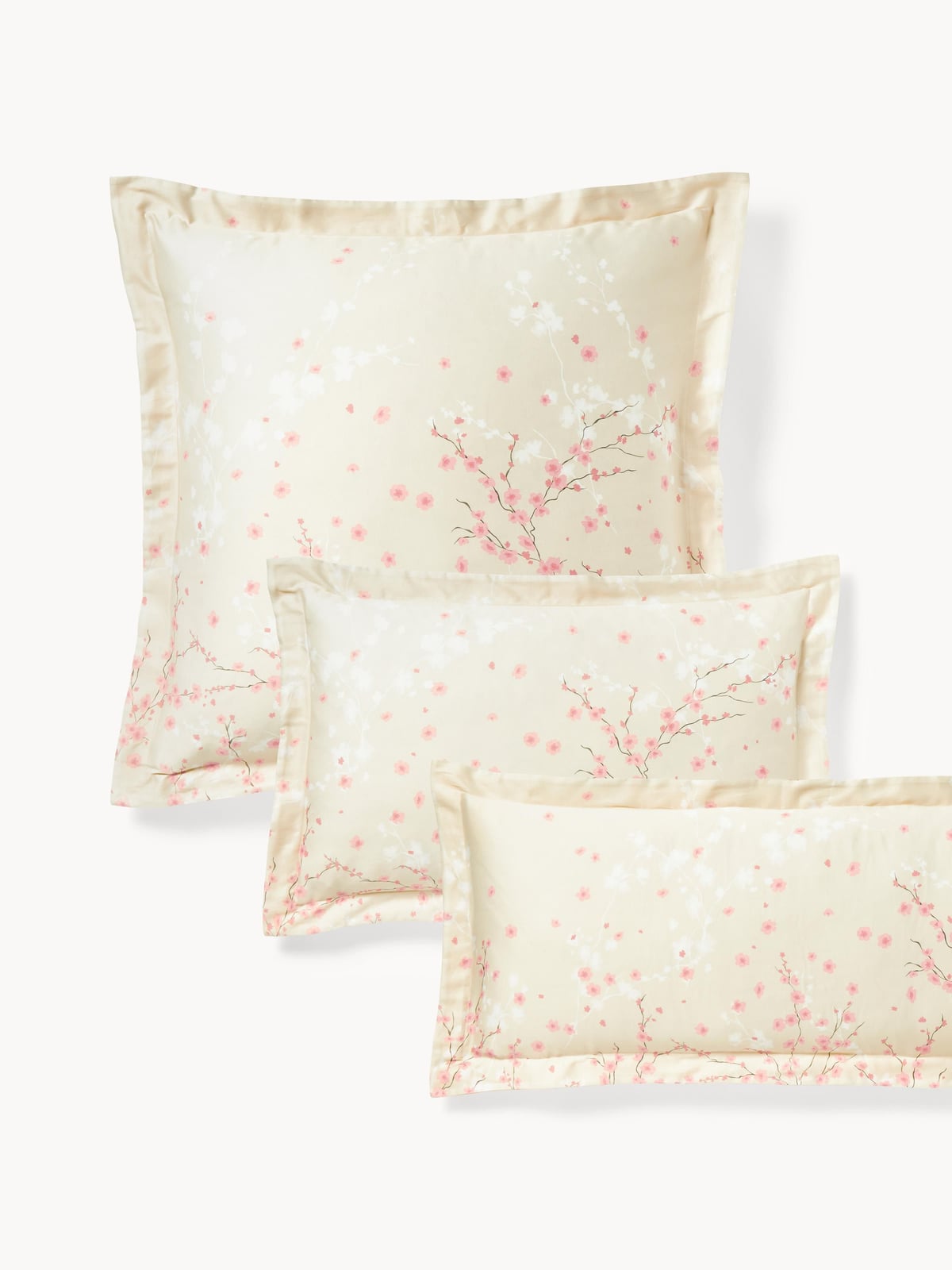 Clara Structured Cotton Blanket with Ruffles and Floral Pattern