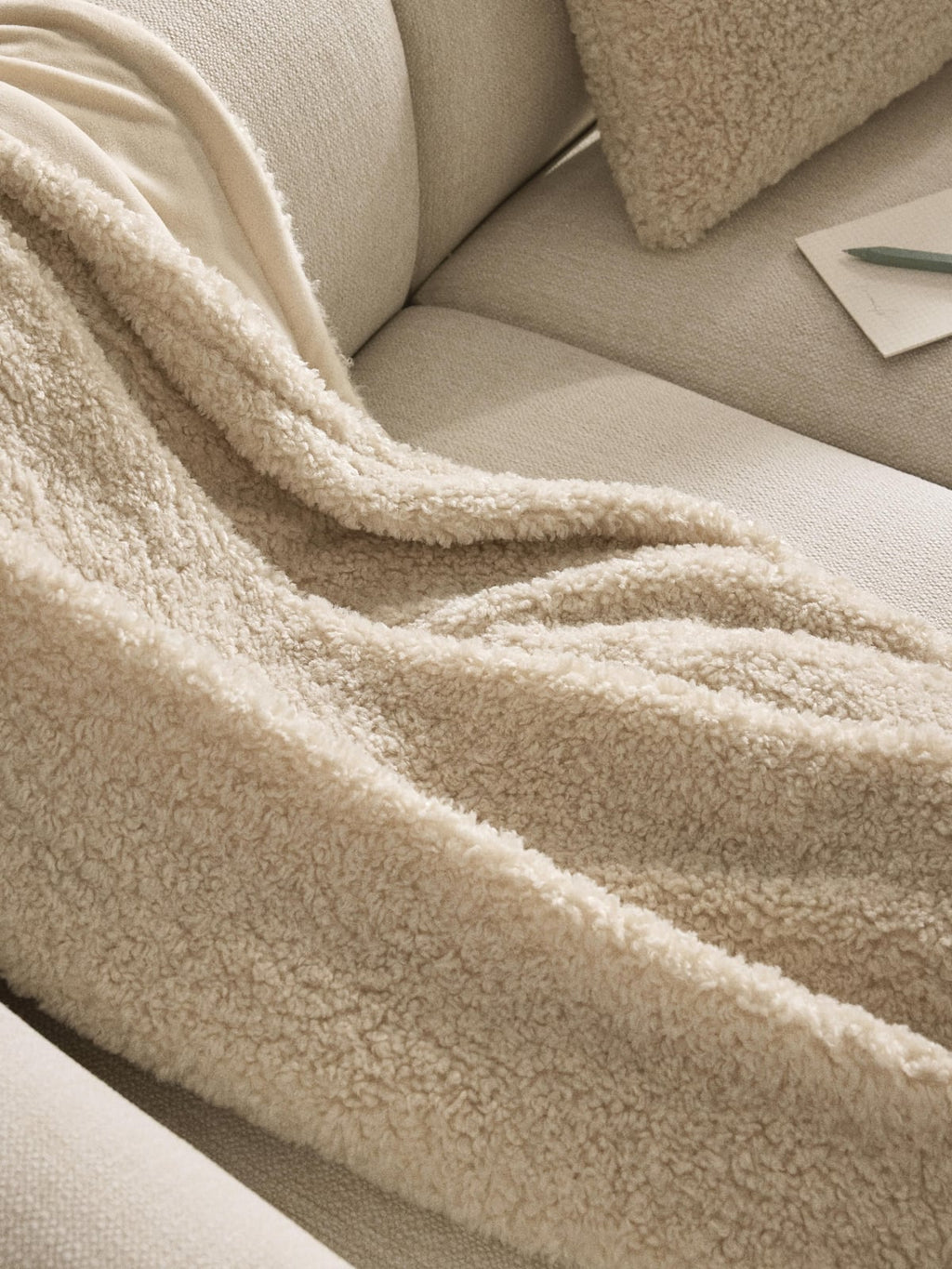 Dotty Teddy Blanket