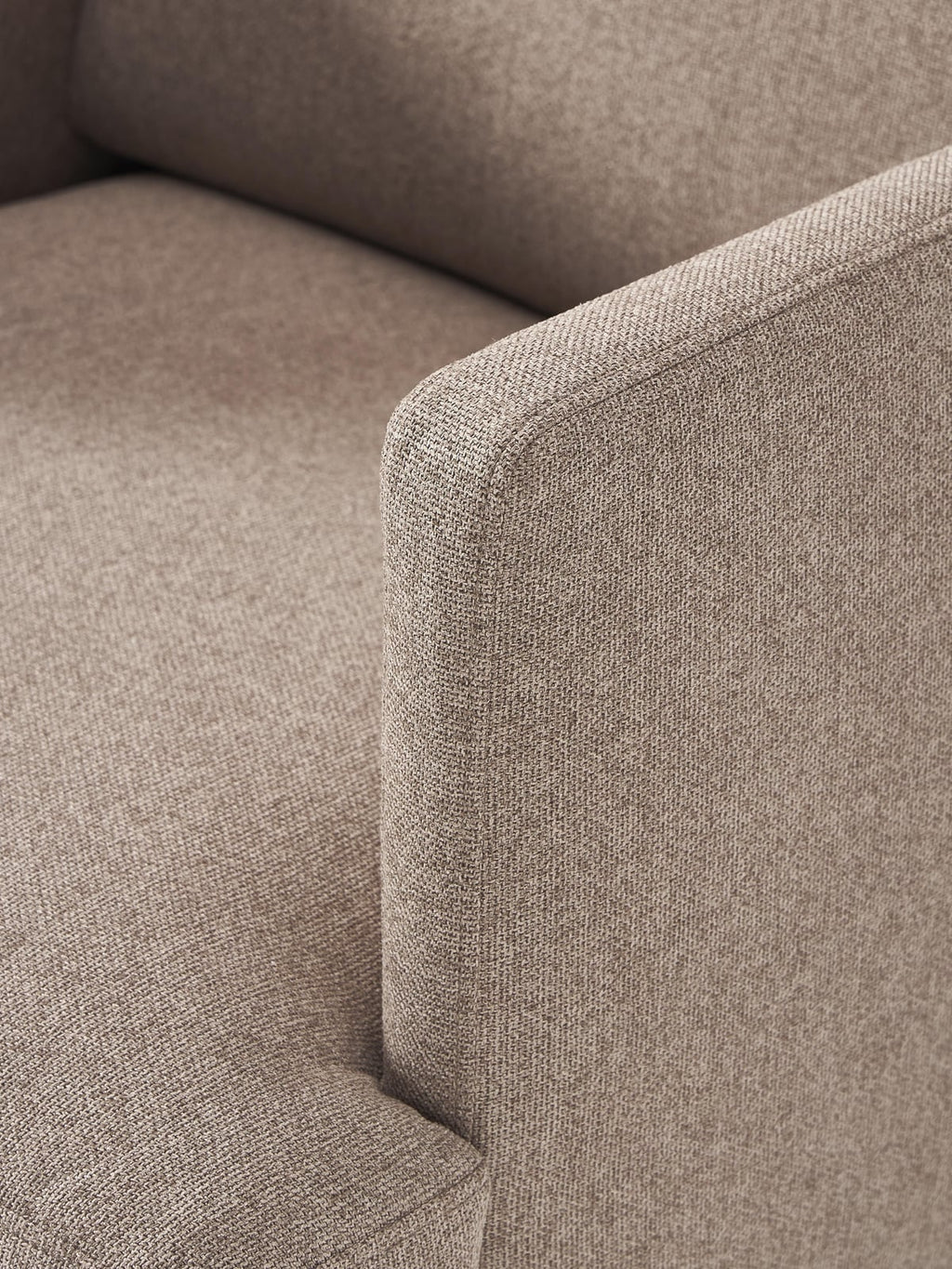 Fluente Armchair