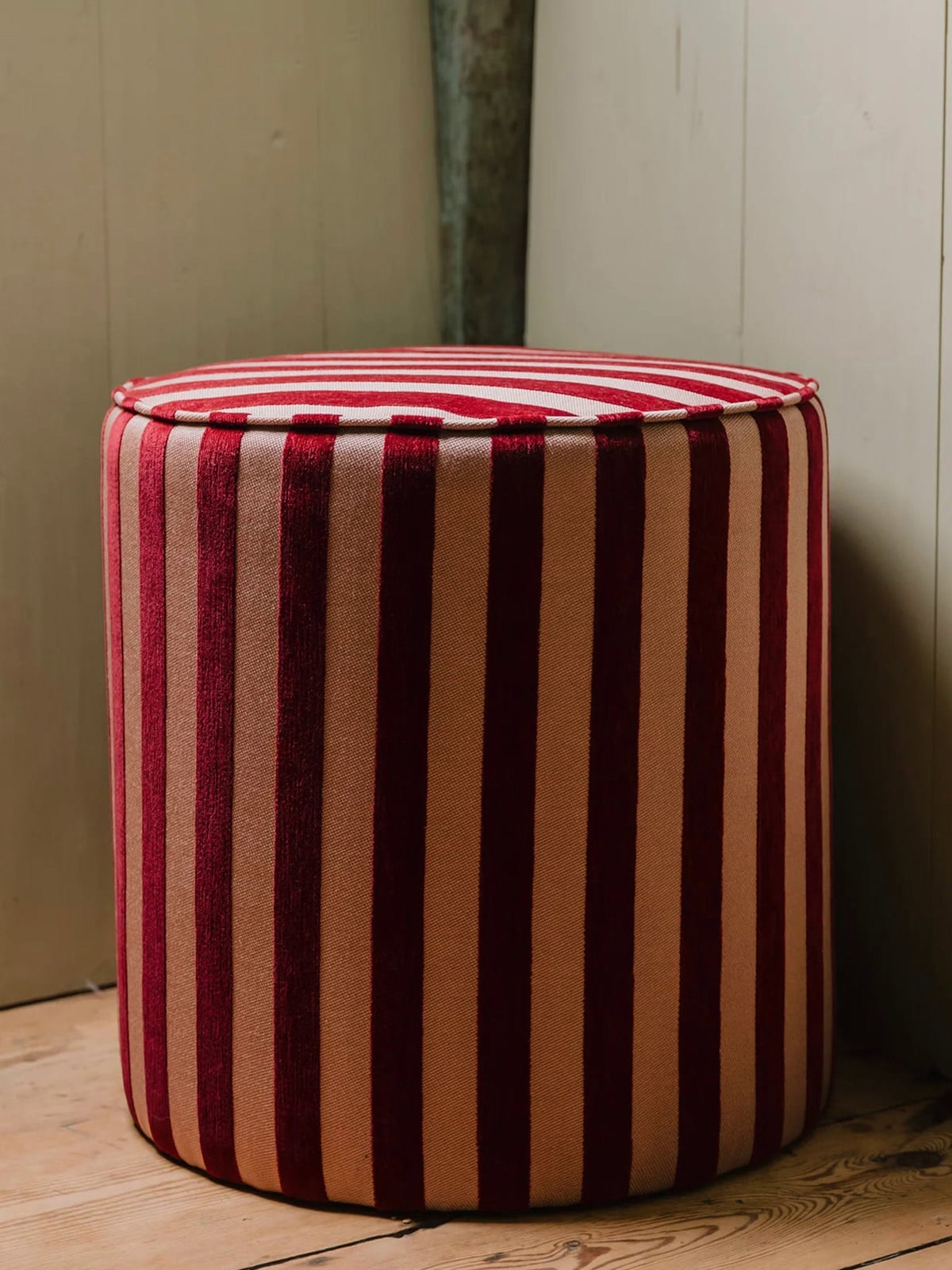 Jackie Handmade Pouf
