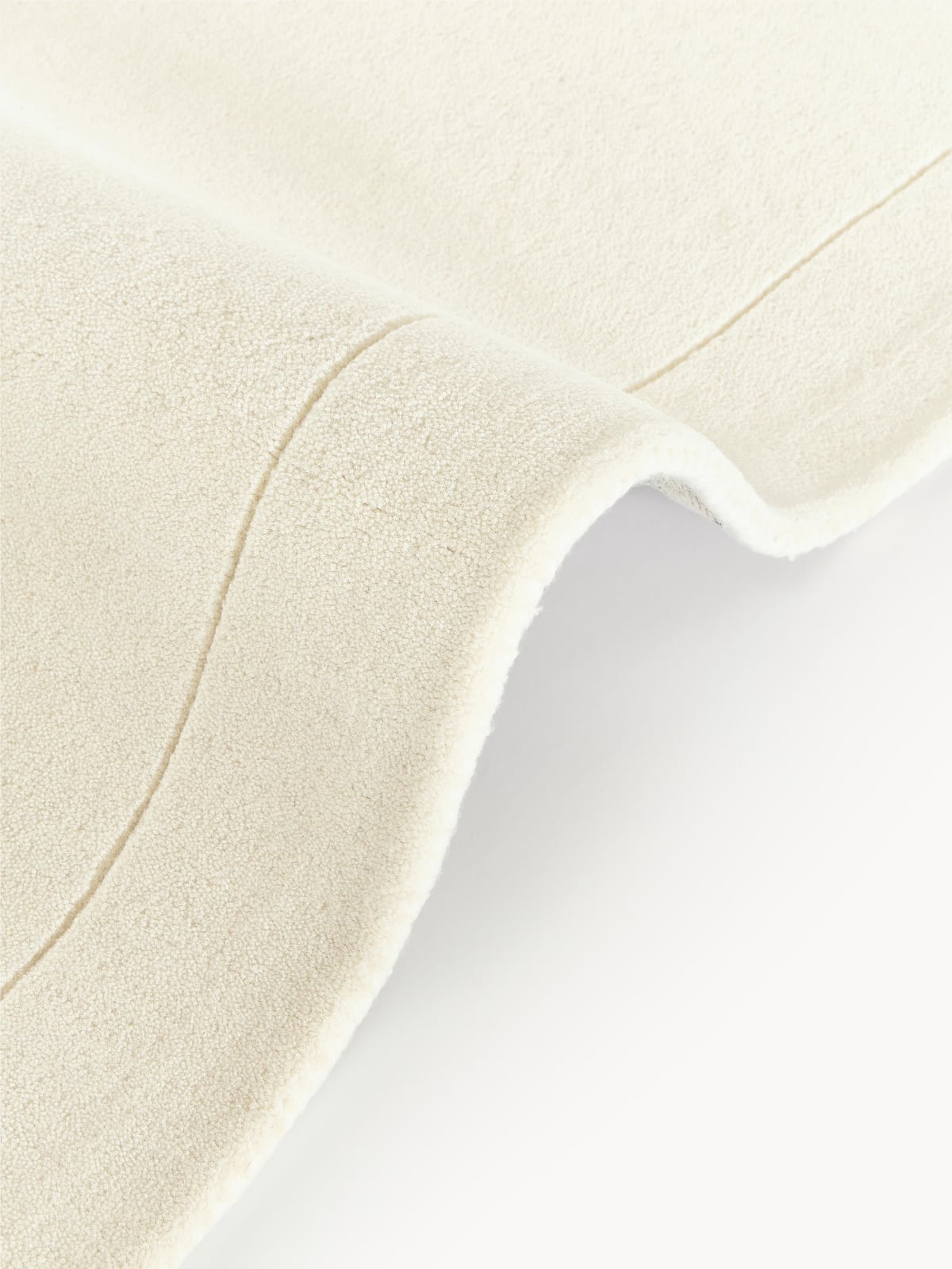 Jadie Hand-Tufted Low-Pile Wool Rug