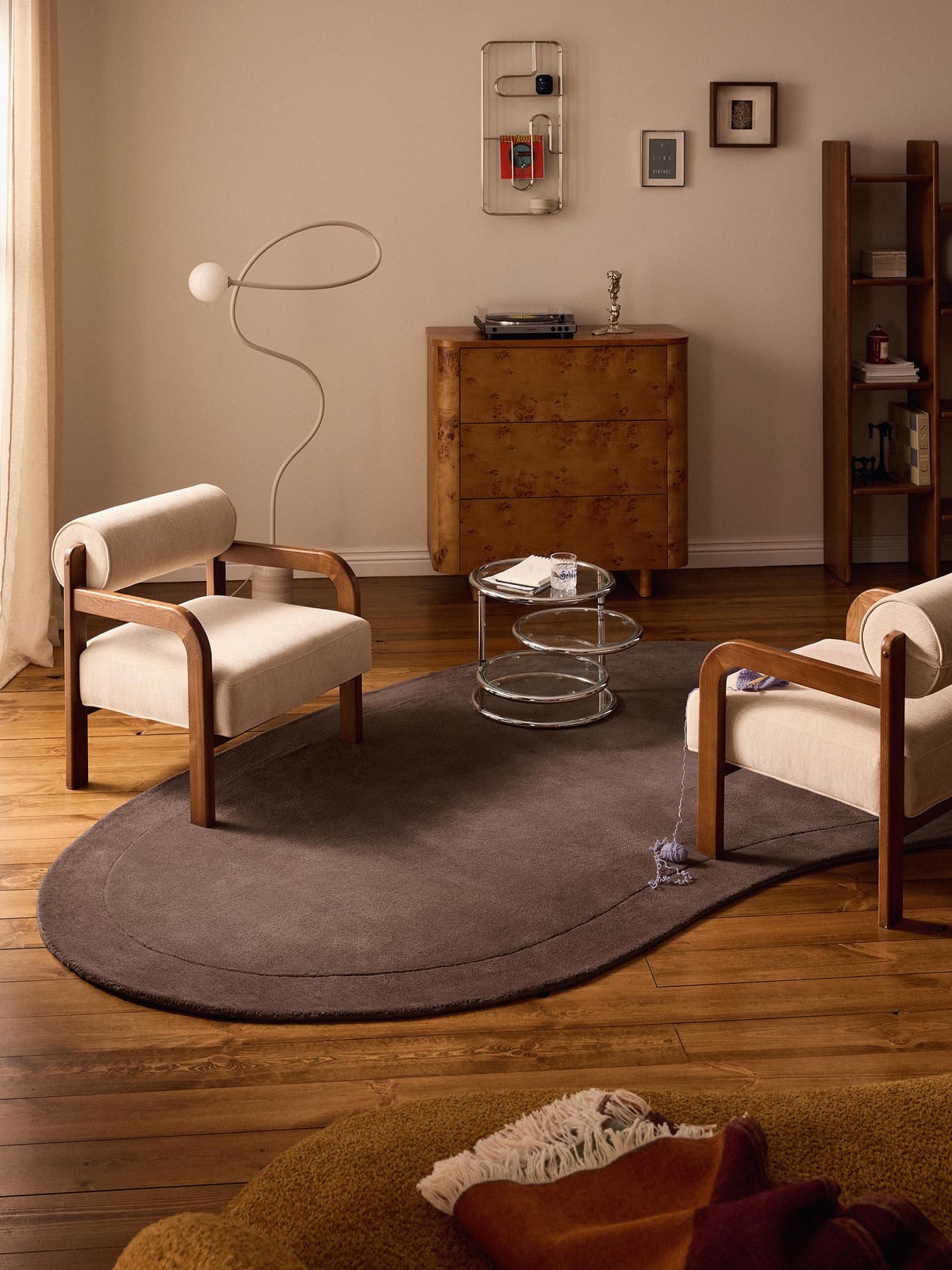 Kadey Organic-Shaped Hand-Tufted Wool Rug