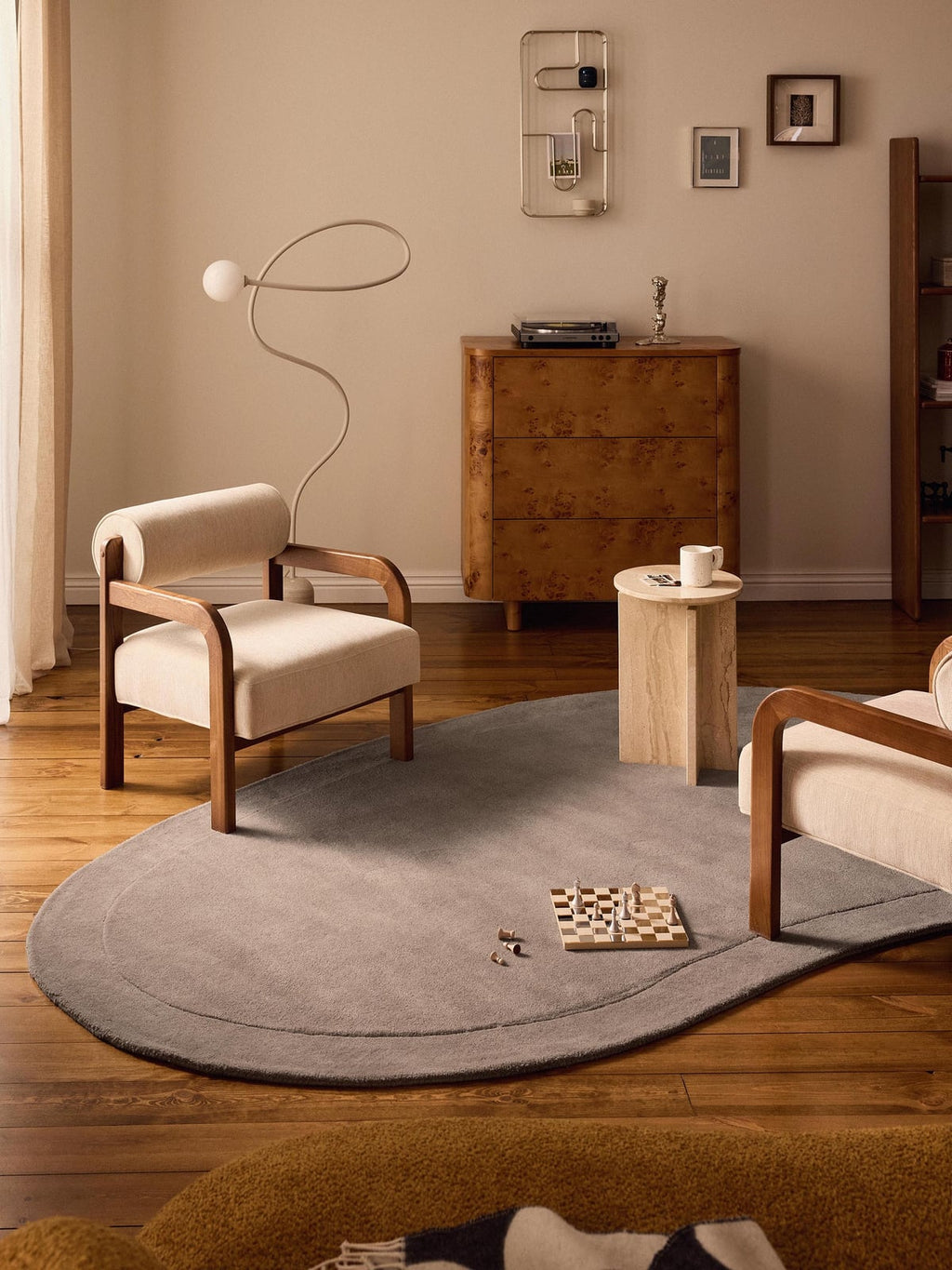 Kadey Organic-Shaped Hand-Tufted Wool Rug