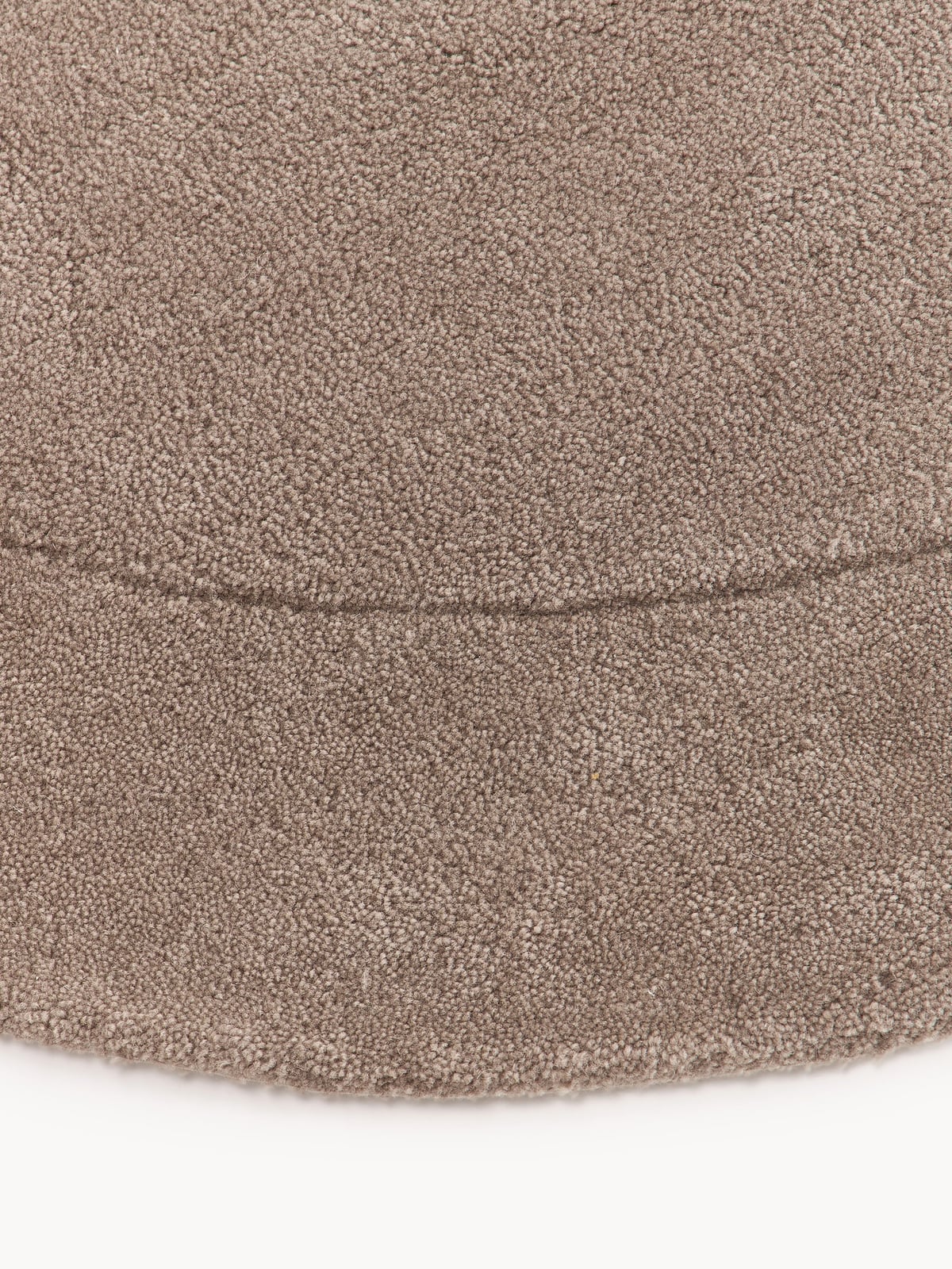 Kadey Organic-Shaped Hand-Tufted Wool Rug