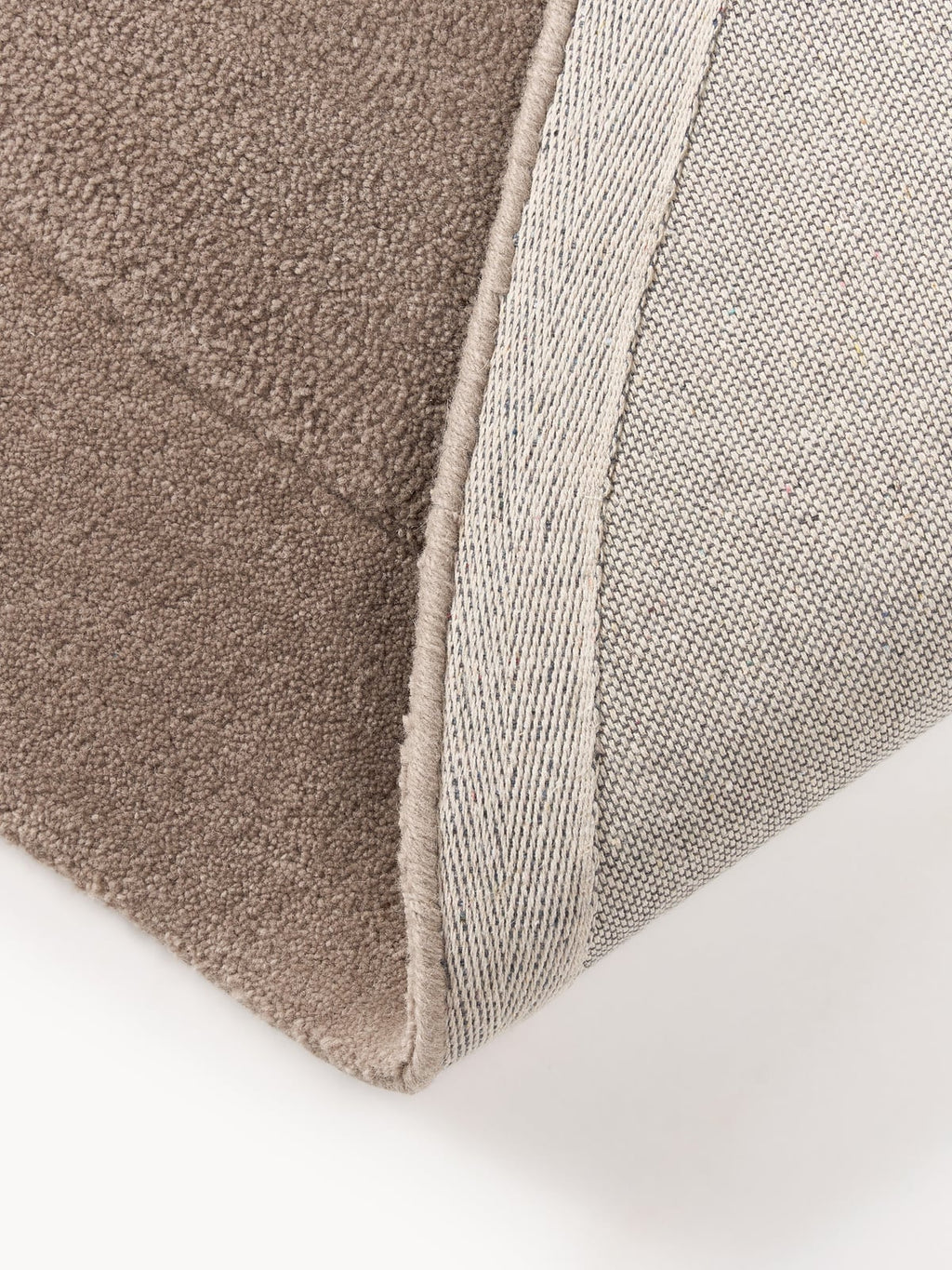 Kadey Organic-Shaped Hand-Tufted Wool Rug