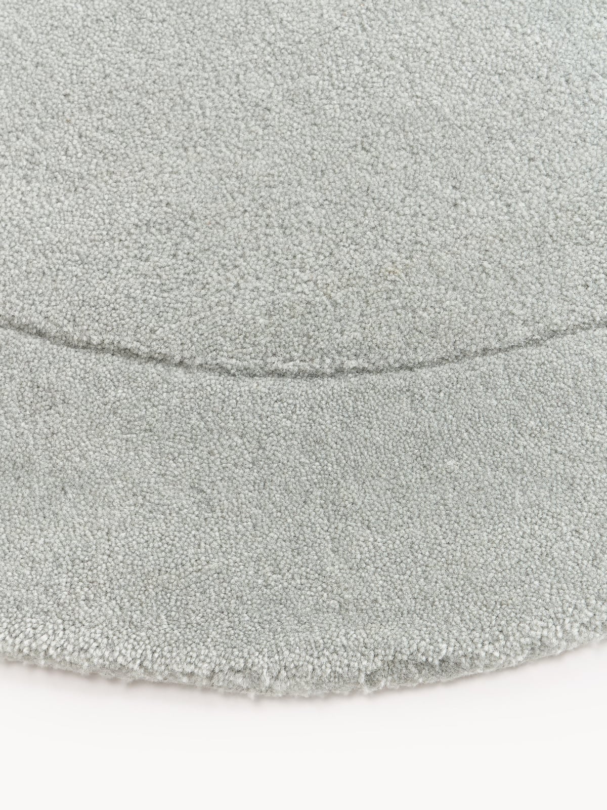 Kadey Organic-Shaped Hand-Tufted Wool Rug