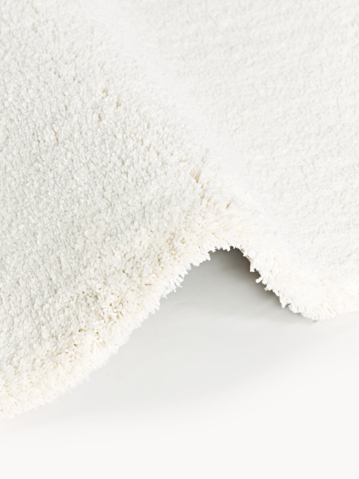 Leighton Fluffy High-Pile Rug
