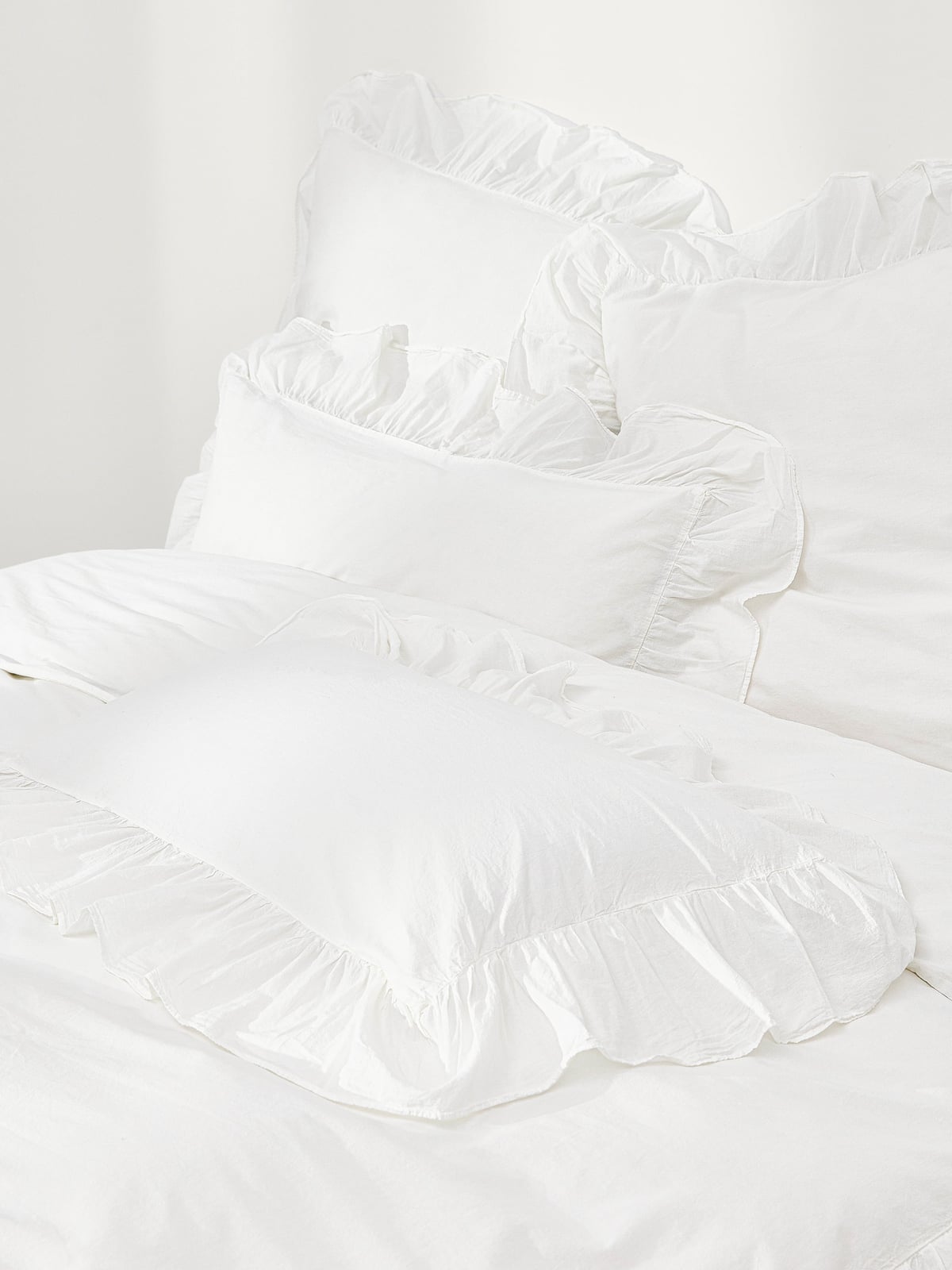 Louane Washed Cotton Percale Pillowcase with Ruffles