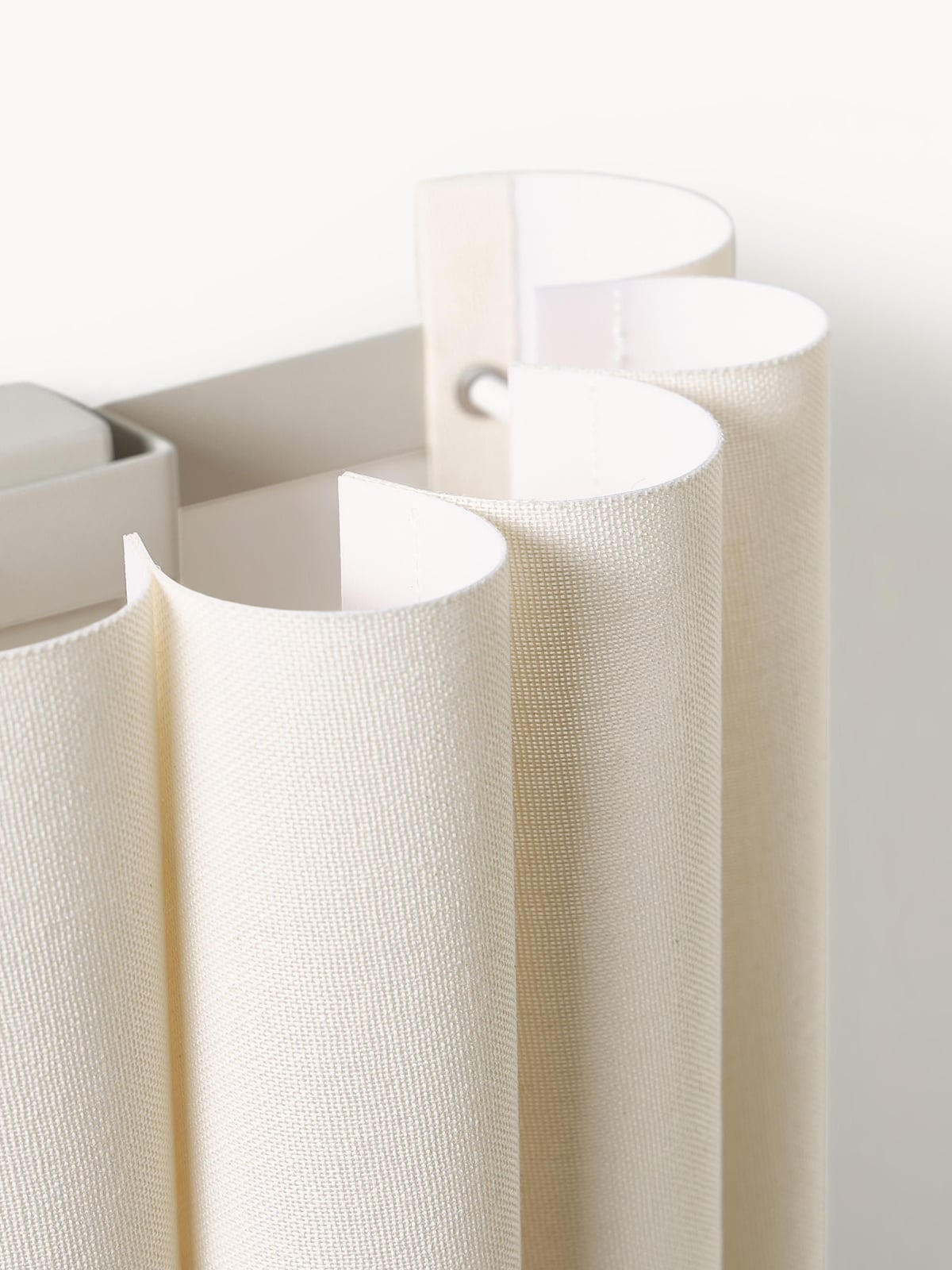 Lucina Linen Wall Lamp