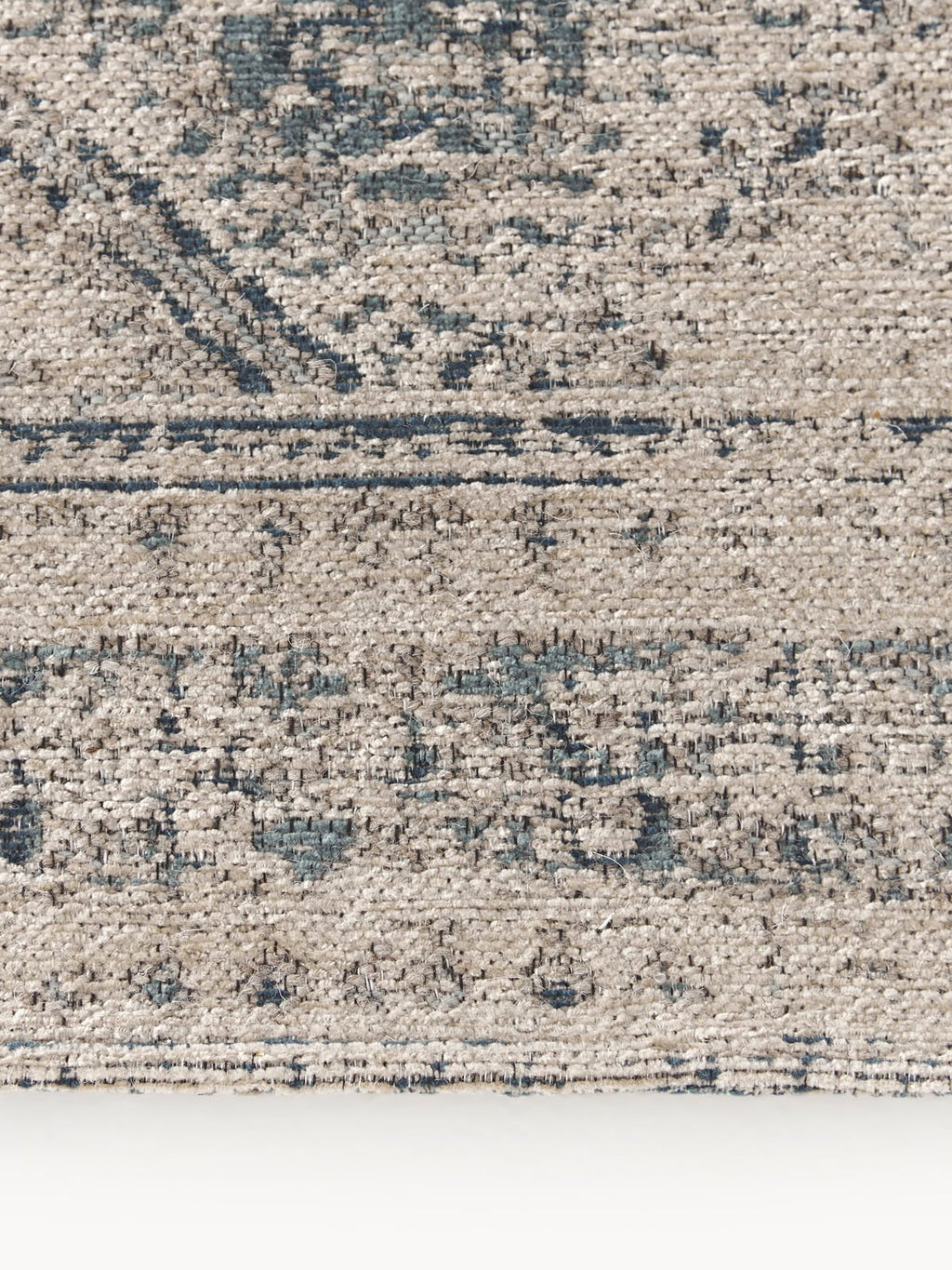Mahdi Hand-Woven Chenille Rug