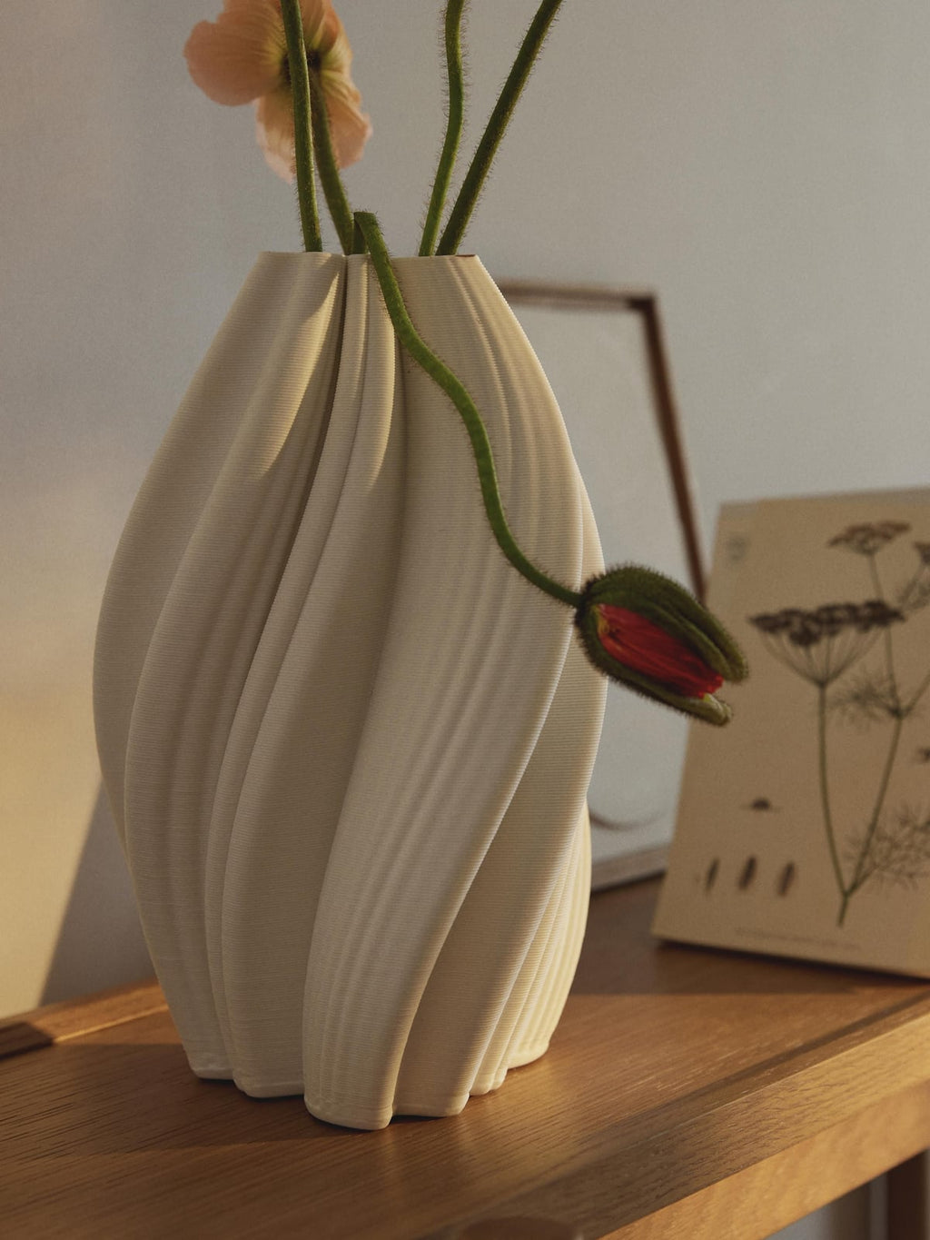 Melody 3D Printed Porcelain Vase, H 29 cm