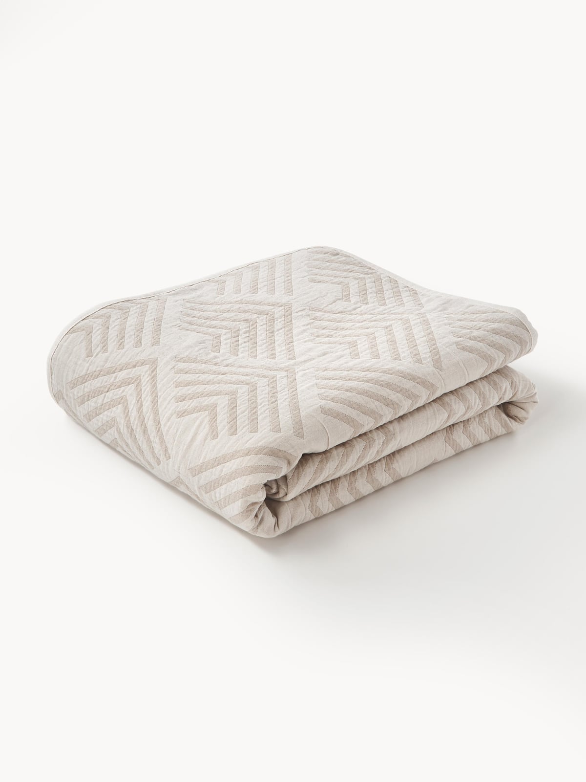 Milano Jacquard Bedspread with Graphic Pattern