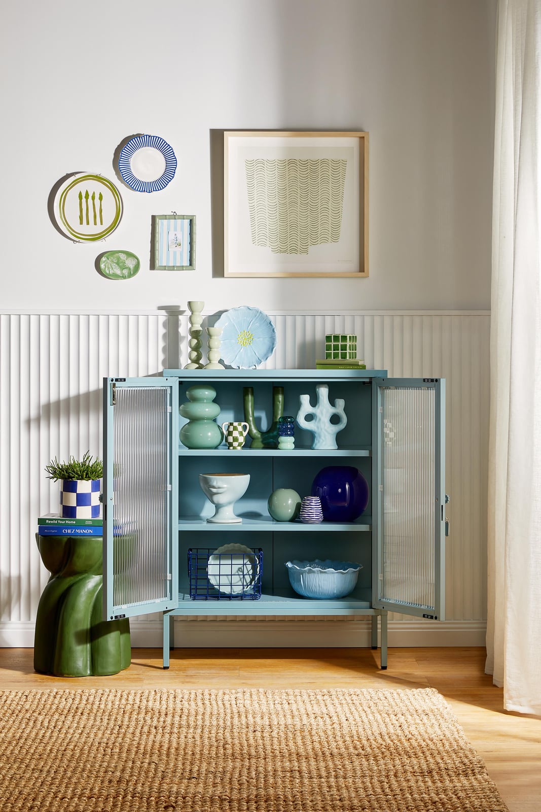 Mixer Metal Display Cabinet The with Ribbed Glass
