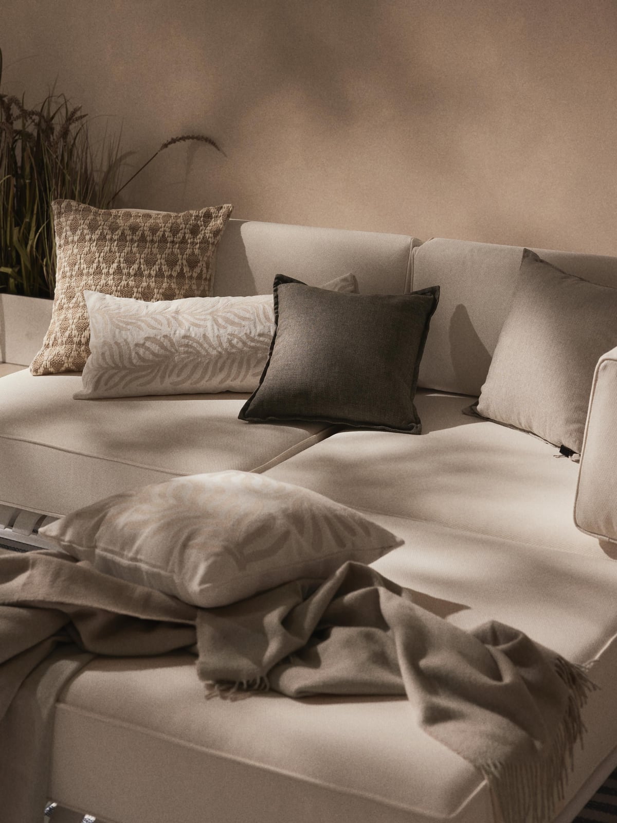 Oline Outdoor Cushion