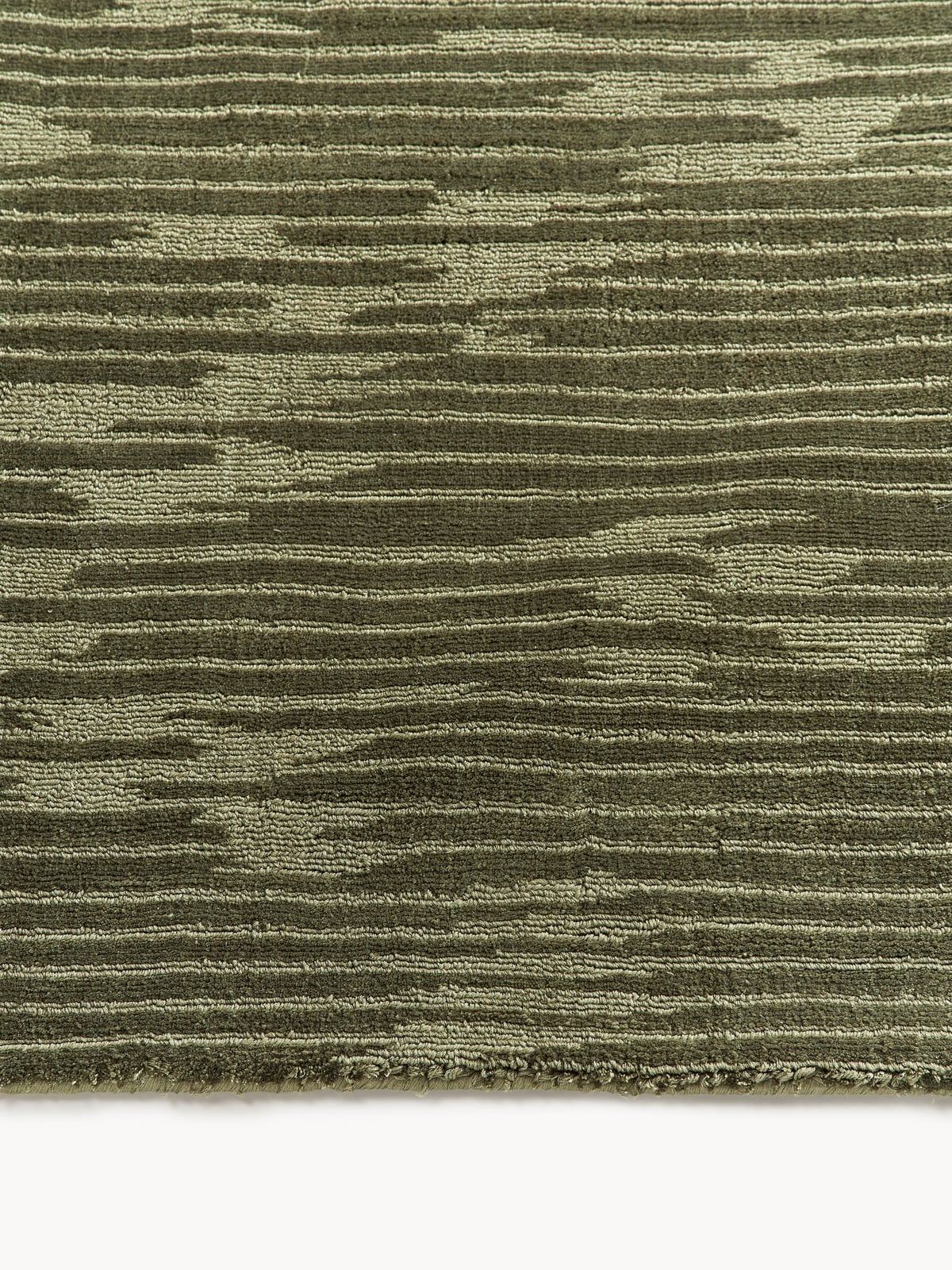 Oriana Hand-Woven Lyocell Rug