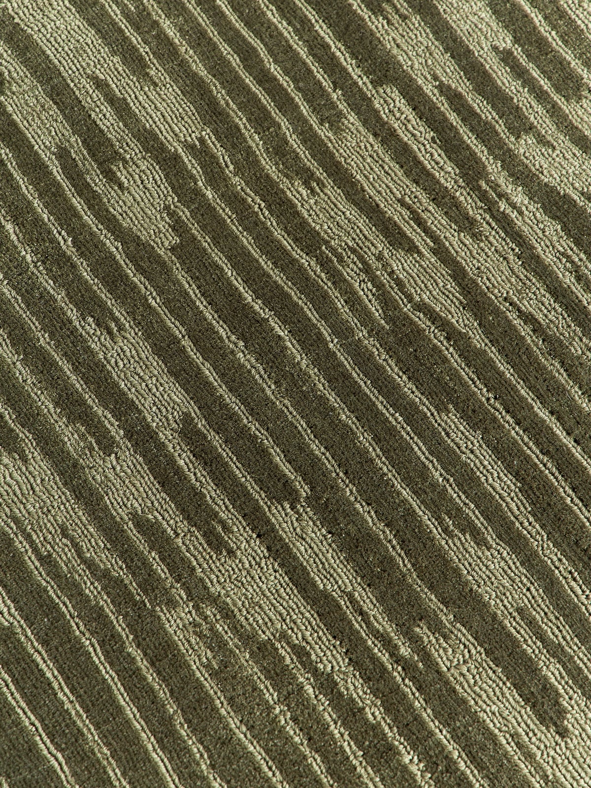Oriana Hand-Woven Lyocell Rug