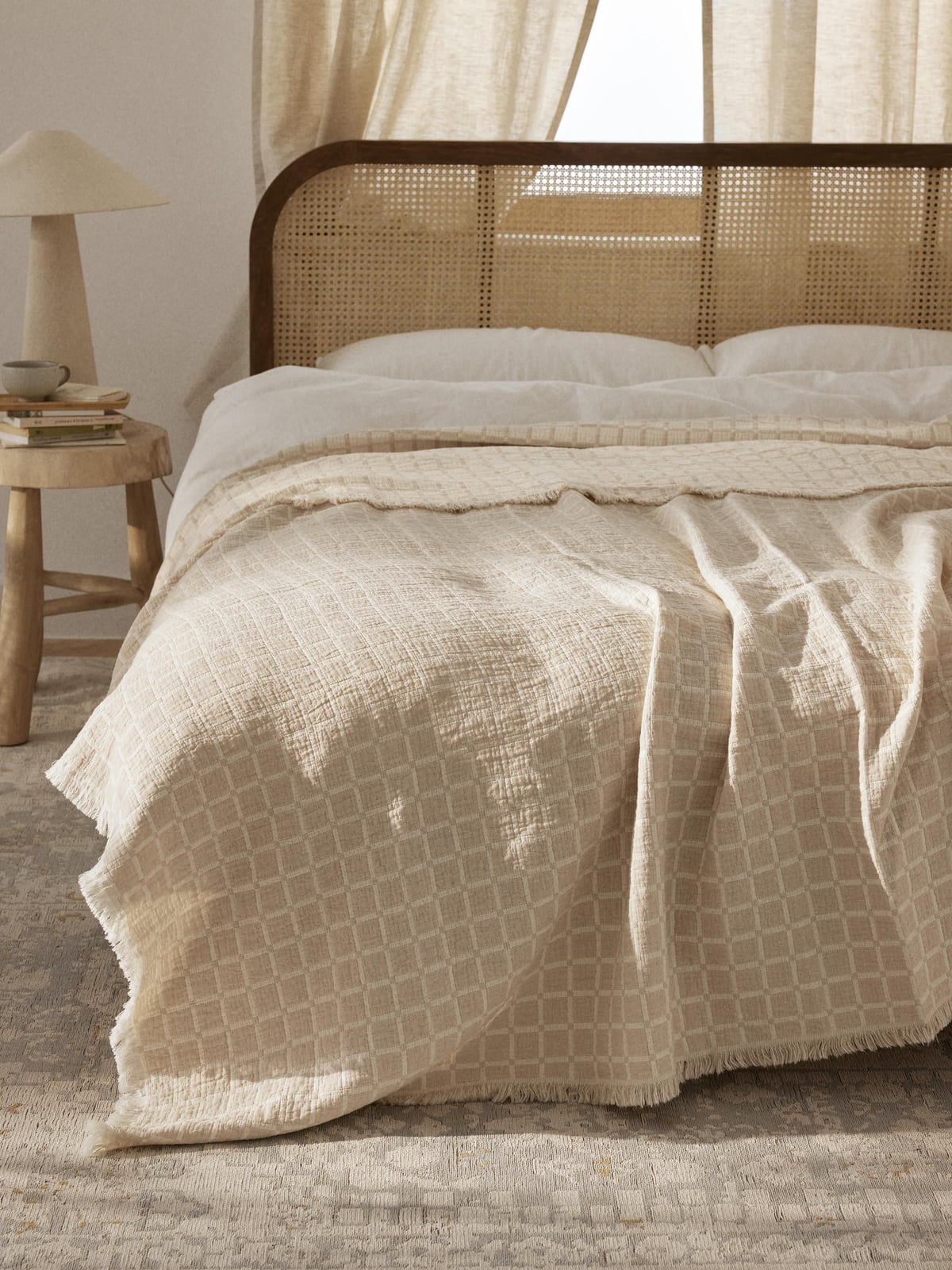 Ronia Washed Muslin Bedspread with Fringes