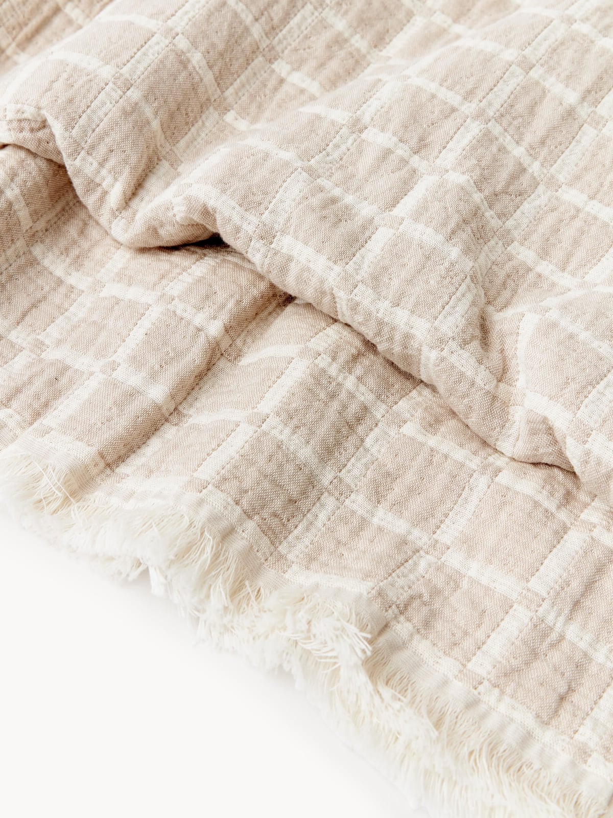 Ronia Washed Muslin Bedspread with Fringes