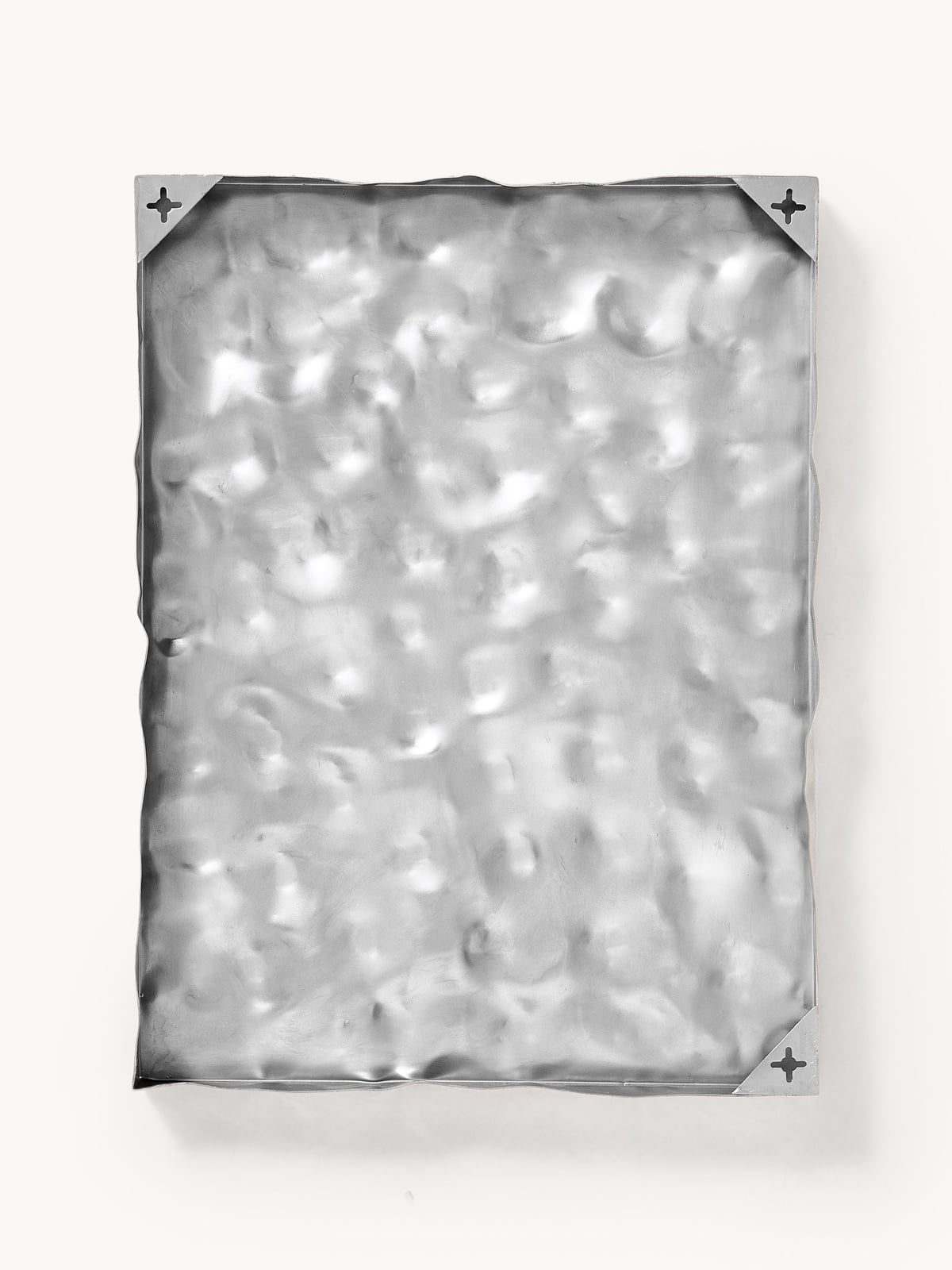 Splash Wall Object with Hammered Surface