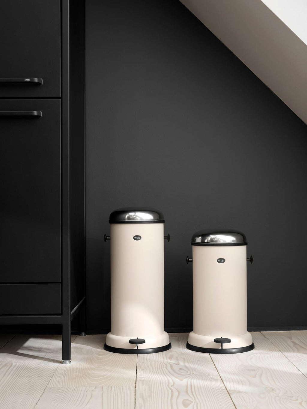Vipp15 Waste Bin with Pedal Function