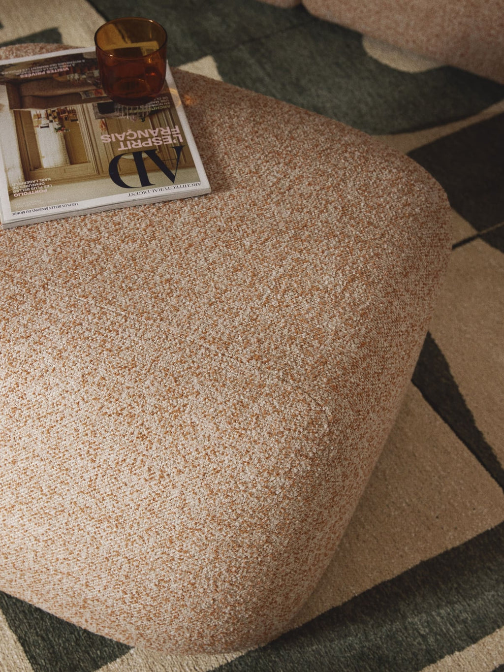 Wolke Bouclé Ottoman