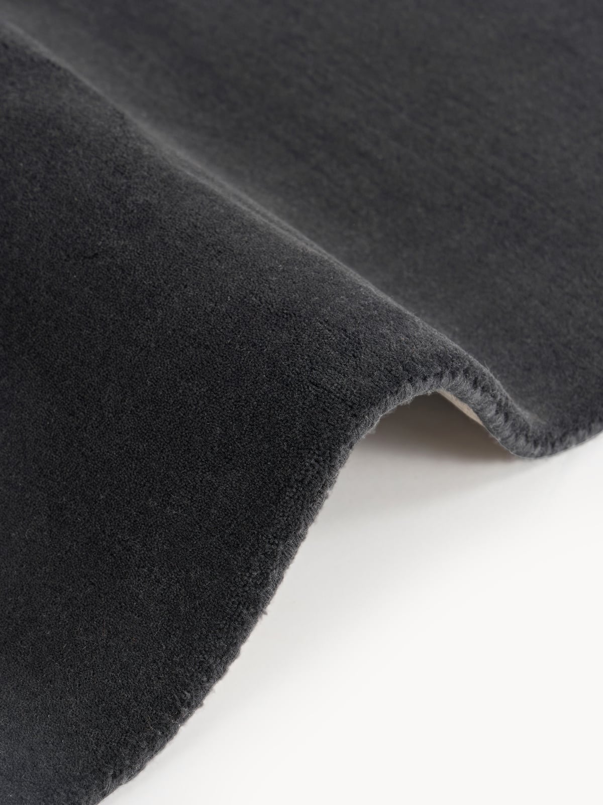 Zayne Hand-Tufted Wool Rug